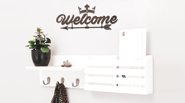 How to Decorate a Foyer