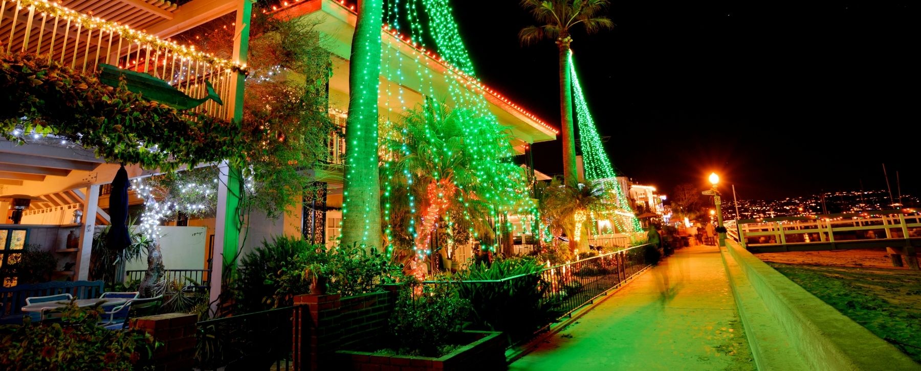 Turn Your Lawn Into a Festive Wonderland with RealSteel! Blog Image